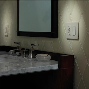 LUTRON CW-2-SS PLAQUE MUR DOUBLE ACIERINOX CLARO
