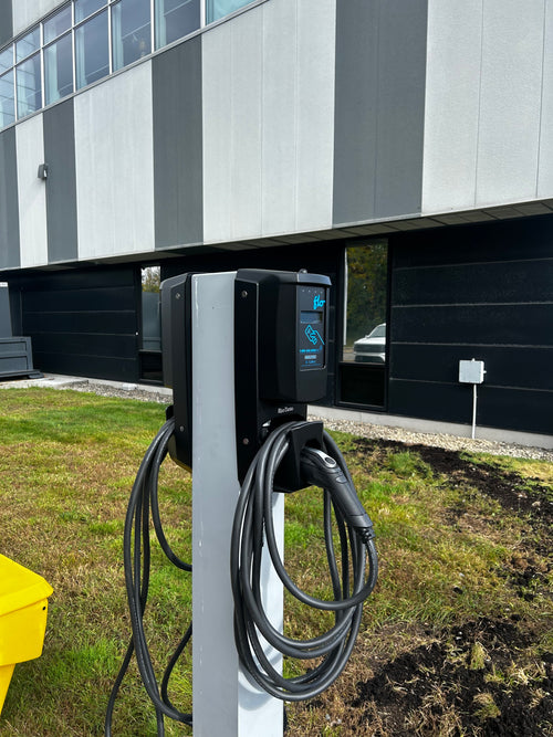 Installation de 4 nouvelle borne de recharge Flo core+ pour les employé d'un de client
