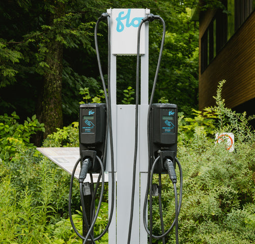 borne Flo core + avec système de rappel de câbles permettant la facturation de la recharge