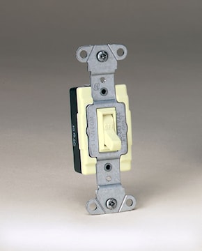 LEVITON 18201-CI INTERR 15A 1P 347VIVOIRE