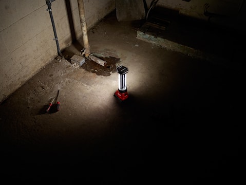 MILWAUKEE 2363-20 LED LANTERN M180 
