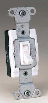 LEVITON 18203-CW INTERR 15A 3V 347V WHITE